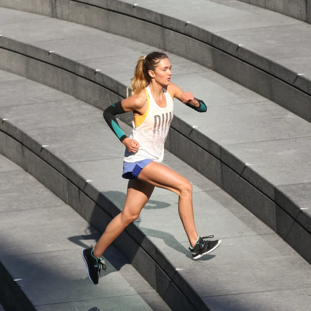 1f0a95af4baa1f4905e9cea9508f1175