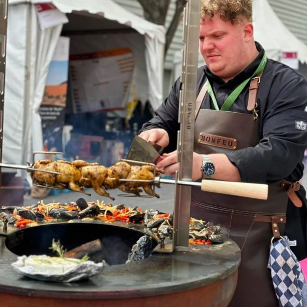 2c9bc3c7c9049345a7e02dc5c7812829