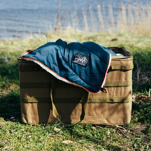 e74d9dd85a3e51d6791efad36d85ea95