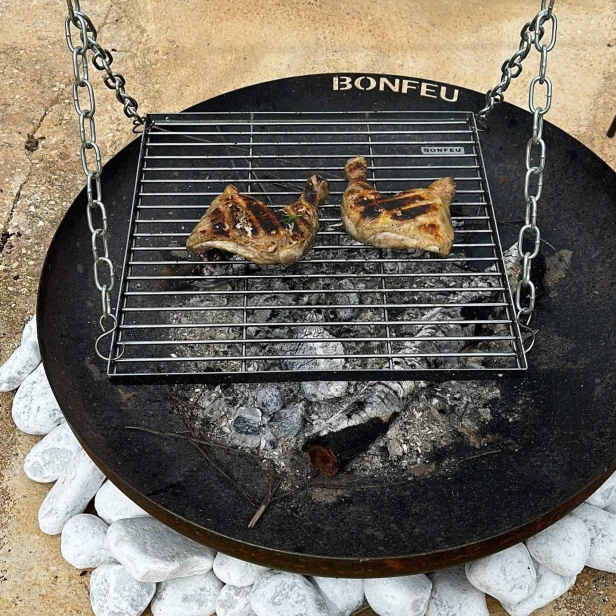 ffc411176692c6a6b856806e3525a153