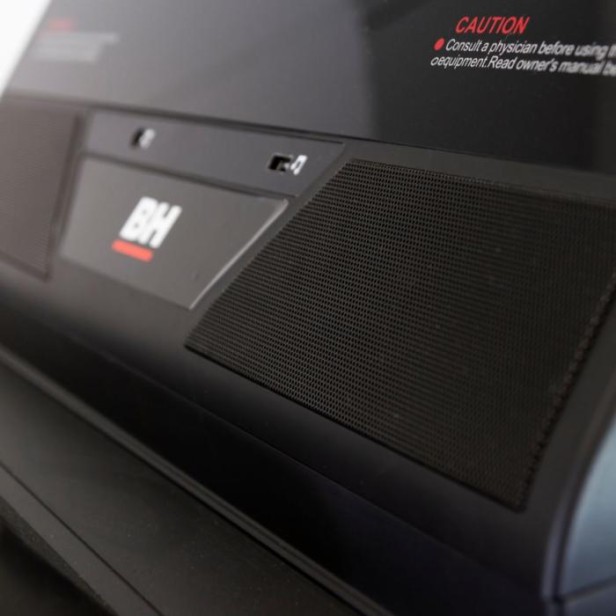 bieznia-treningowa-rs900-led-g6178-bh-fitness (6).jpg