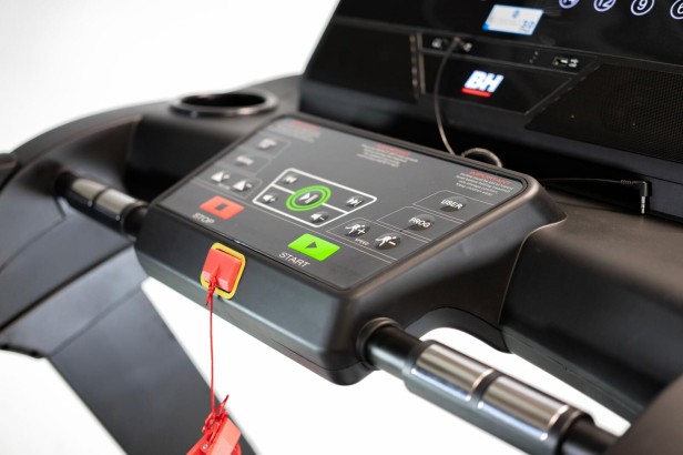 bieznia-treningowa-rs1000-led-ac-g6179-bh-fitness (1).jpg