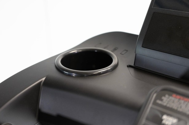 bieznia-treningowa-rs1000-led-ac-g6179-bh-fitness (5).jpg