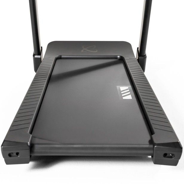 bieznia-treningowa-t5s-tft-z-wyswietlaczem-dotykowym-15-6-inspire-fitness-by-centr-tm5-1s- (4).jpg