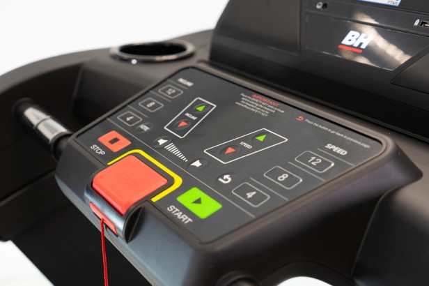 bieznia-treningowa-rs2000-led-ac-g6514-bh-fitness (3).jpg