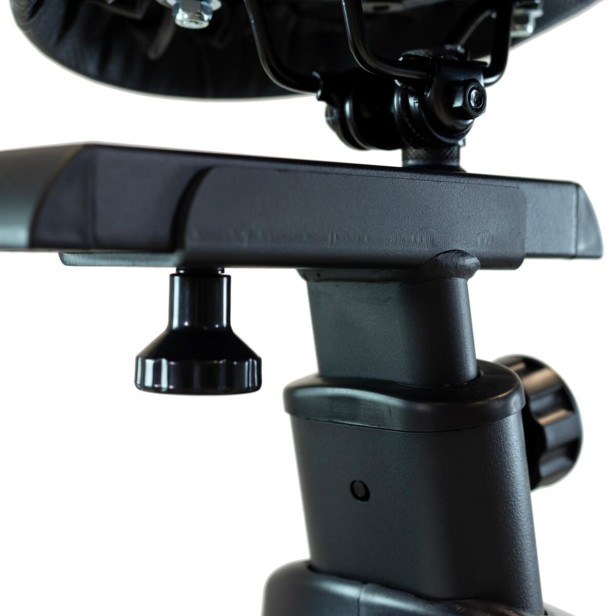 rower-treningowy-magnetyczny-carbon-bike-rs-h8705b-ftms-black-bh-fitnes (7).jpg