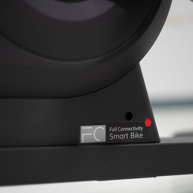 rower-treningowy-magnetyczny-rhone-h1205-ftms-black-bh-fitness (1).jpg