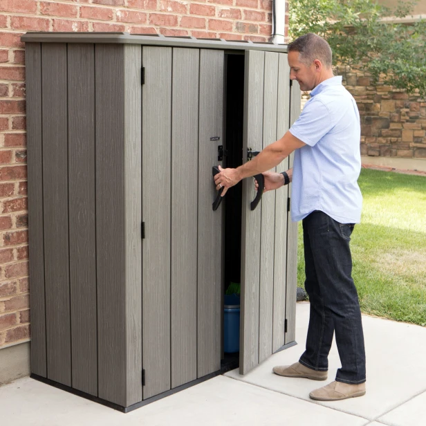 460747d60fce143b8e7be5ad5349a17f